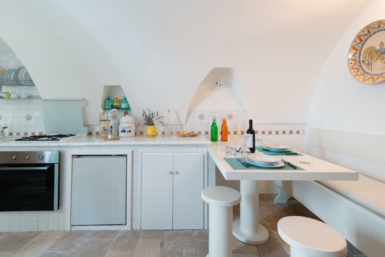 Casa La Calce Apartment ออสตูนี ภายนอก รูปภาพ