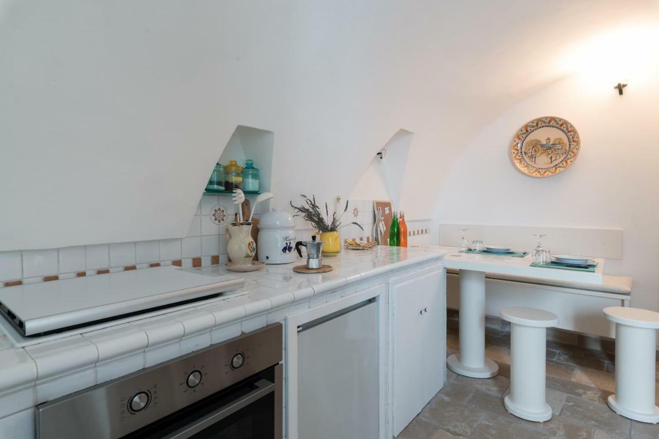 Casa La Calce Apartment ออสตูนี ภายนอก รูปภาพ